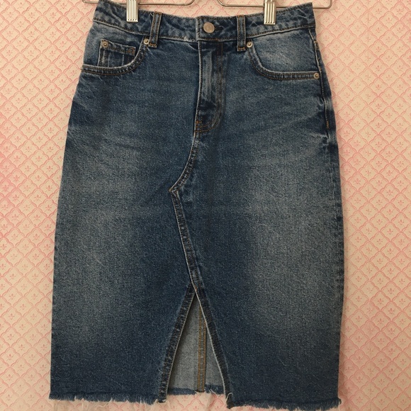 FITTED DENIM PENCIL SKIRT - Picture 1 of 2
